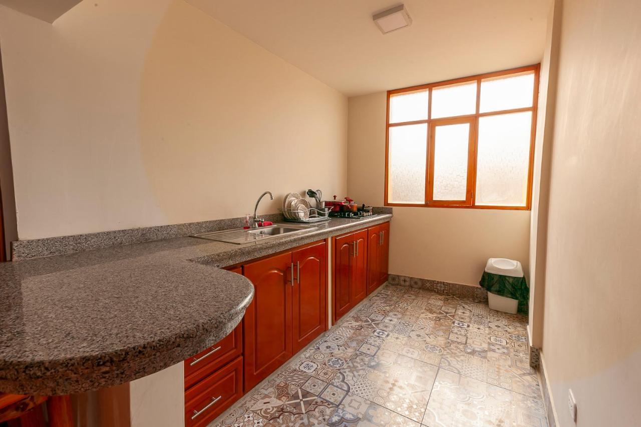 Los Ponchos Inn Apartasuite Otavalo Exterior foto